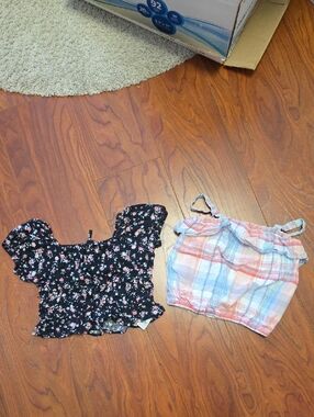 Cat & Jack Black Floral Smocked Crop Top